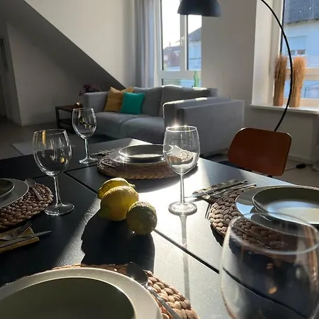 Ruhige Mit 2 Schlafzimmern Auf 80qm *